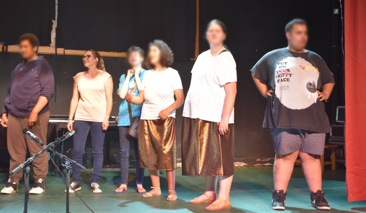 Spectacle 9